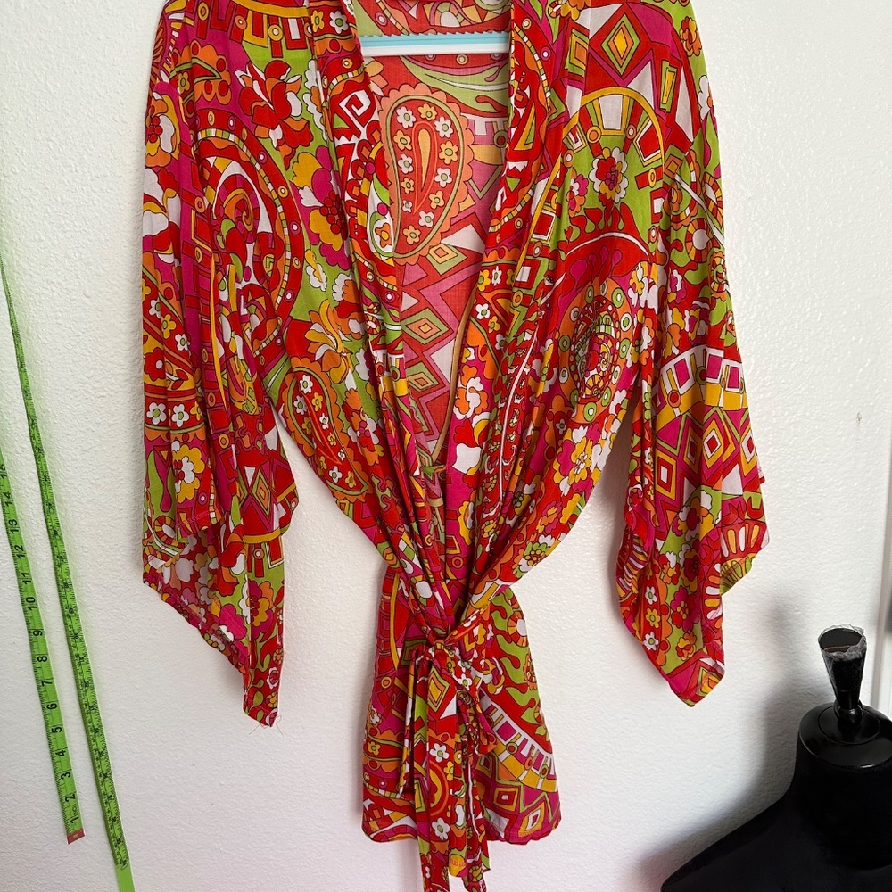Josie Natori Kimono Robe. Size small - Picture 6 of 6